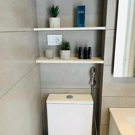 Top-apartment Near Yumbo Apartment *